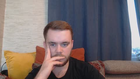 Snapshot of hugo__brad chatting on 12.08.24 Hugo online show from 12.08.24