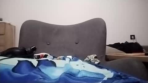 Snapshot of hugo_hug chatting on 10.05.25 David online show from 10.05.25