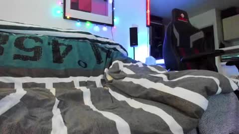 Hugo online show from 12.25.24