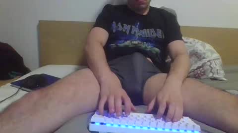 Snapshot of hugoxx22 chatting on 02.11.25 hugoxx22 online show from 02.11.25