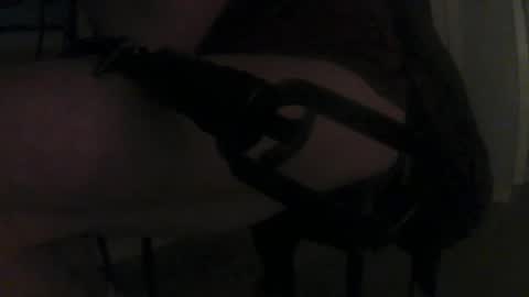 huguit026 online show from 02.28.25