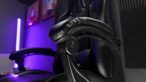 Snapshot of humansaltlick chatting on 01.12.25 humansaltlick online show from 01.12.25