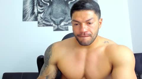 Snapshot of humber_eli chatting on 10.31.25 Eli online show from 10.31.25