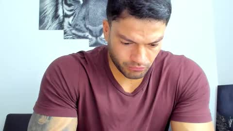 Snapshot of humber_eli chatting on 11.09.25 Eli online show from 11.09.25