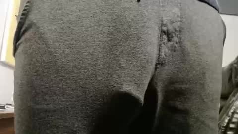 Big uncut cock dripping online show from 10.12.25