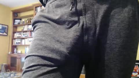 Big uncut cock dripping online show from 02.15.26