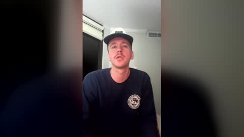 Snapshot of hungjohn222 chatting on 03.22.26 hungjohn222 online show from 03.22.26