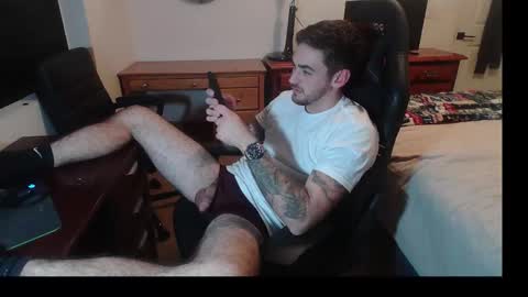 Snapshot of hungmtnman2256 chatting on 02.25.26 hungmtnman2256 online show from 02.25.26