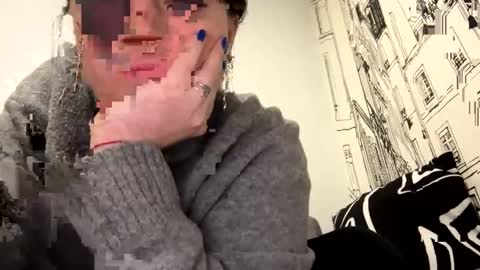 Snapshot of hungry_bunnyyyy chatting on 01.15.25 Evelyn online show from 01.15.25