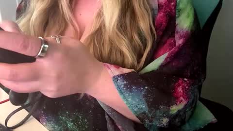 Hungry Horny Hippo online show from 04.08.26