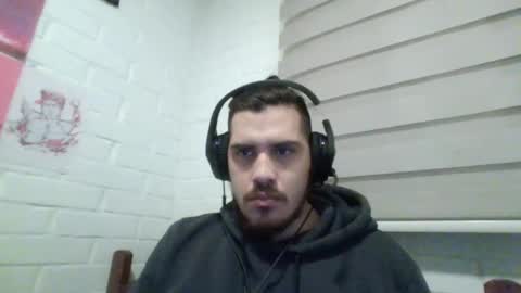 Snapshot of hungweeb chatting on 11.01.25 Rod online show from 11.01.25