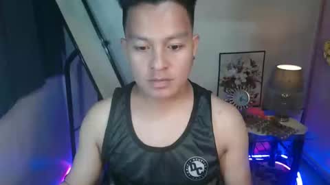 Snapshot of hunk_danny chatting on 03.02.25 hunk_danny online show from 03.02.25