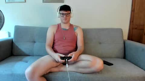 Hunky  Arthur online show from 02.21.25