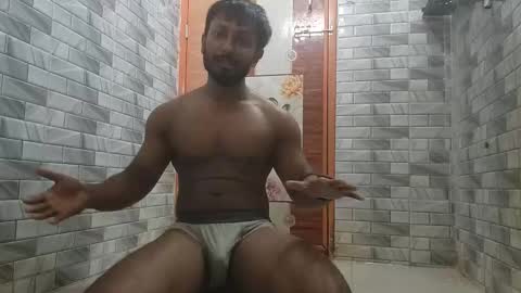 Snapshot of hunkyariyaan chatting on 09.18.25 Hunky Ariyaan online show from 09.18.25