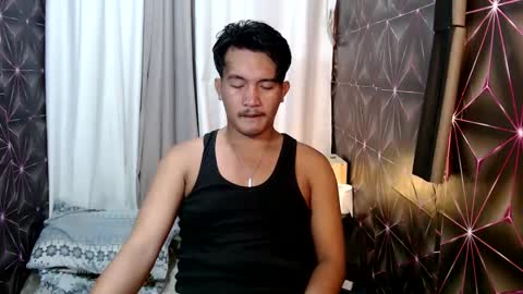 hunkylloyd online show from 02.18.25