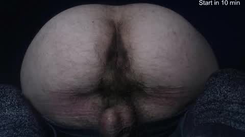 Snapshot of hunkytime chatting on 10.26.25 I AM NOT A DIRECTOR I AM THE BOSS KINGDADDYSIRSTR8ALPHAMASTER online show from 10.26.25