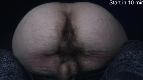 Snapshot of hunkytime chatting on 11.01.25 I AM NOT A DIRECTOR I AM THE BOSS KINGDADDYSIRSTR8ALPHAMASTER online show from 11.01.25