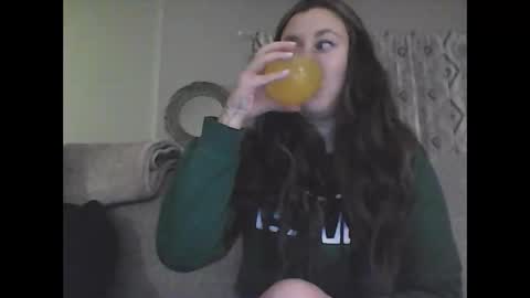 Snapshot of hunnnydee chatting on 02.24.26 hunnnyd online show from 02.24.26