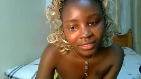 Snapshot of hunnyteaser chatting on 02.03.26 hunny online show from 02.03.26