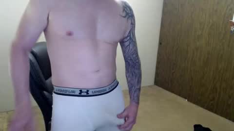 Snapshot of hunter_jayden7 chatting on 04.20.26 TypsyT7 online show from 04.20.26