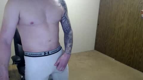 Snapshot of hunter_jayden7 chatting on 04.22.26 TypsyT7 online show from 04.22.26