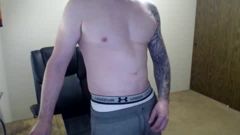 Snapshot of hunter_jayden7 chatting on 05.13.26 TypsyT7 online show from 05.13.26