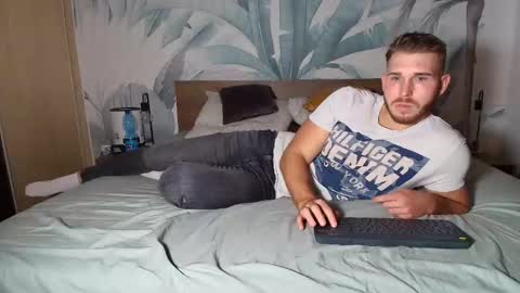 Hunter Bridges online show from 10.07.25