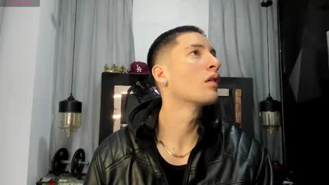 hunterheat_ online show from 04.16.26