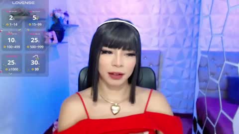 Snapshot of hurremcan_ chatting on 02.10.25 Hurrem online show from 02.10.25