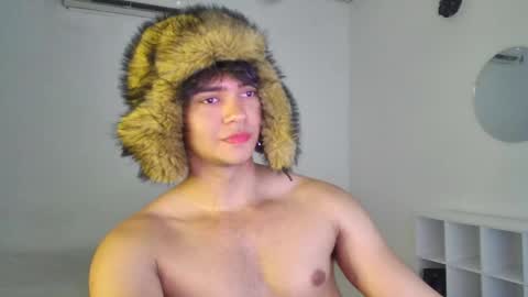 husband_xxx online show from 10.10.25