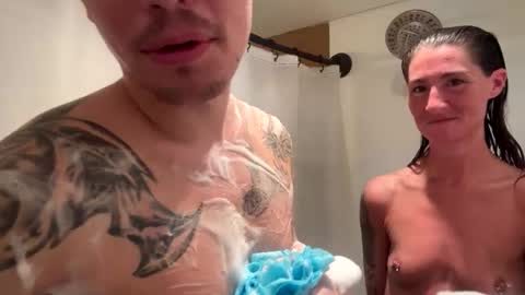 Snapshot of husbandandwife2011 chatting on 02.26.25 husbandandwife2011 online show from 02.26.25