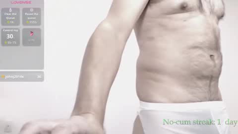 Snapshot of hxmister chatting on 11.10.25 Andrew online show from 11.10.25