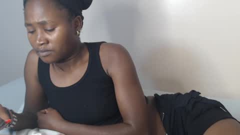 hyacinth_b online show from 07.06.26