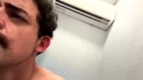 Snapshot of hydrakinglaser chatting on 11.27.25 hydrakinglaser online show from 11.27.25