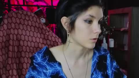 Snapshot of hyeon_jin chatting on 01.06.25 Hyeon Jin online show from 01.06.25