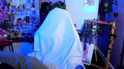 Snapshot of hyeon_jin chatting on 02.16.25 Hyeon Jin online show from 02.16.25