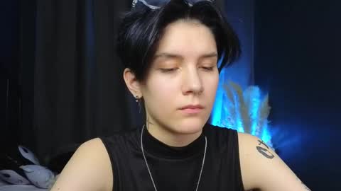 Snapshot of hyeon_jin chatting on 03.12.25 Hyeon Jin online show from 03.12.25