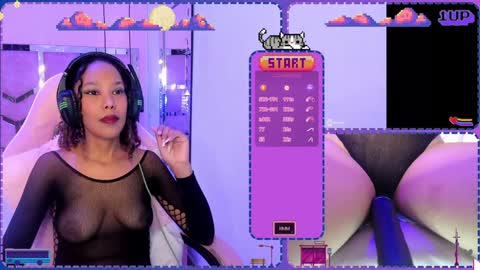 Snapshot of hyliebloom chatting on 12.02.24 Ashley online show from 12.02.24