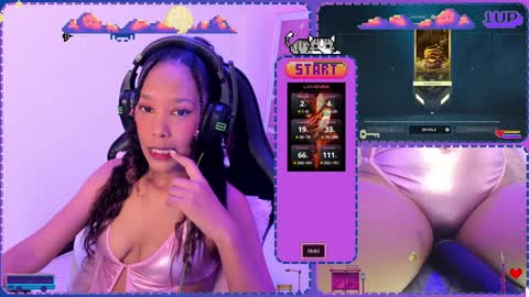 Snapshot of hyliebloom chatting on 01.08.25 Ashley online show from 01.08.25