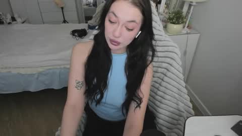 Snapshot of hyorinmaruu chatting on 02.15.26 maru online show from 02.15.26