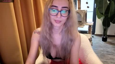 Emma Ava online show from 09.17.25