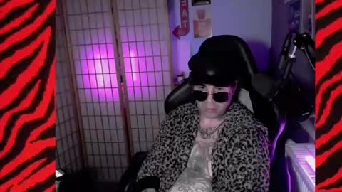 Mistress Magenta online show from 01.11.25