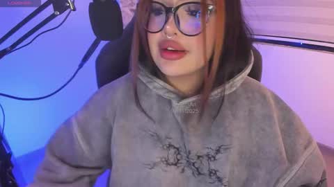 Snapshot of i_am_ari chatting on 11.10.25 Ari online show from 11.10.25