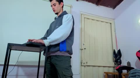 kelvis online show from 04.01.26