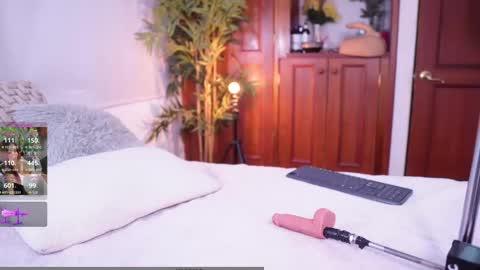 Lucy online show from 11.04.25