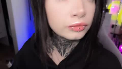 Snapshot of i_died_again chatting on 06.26.26 Asya online show from 06.26.26