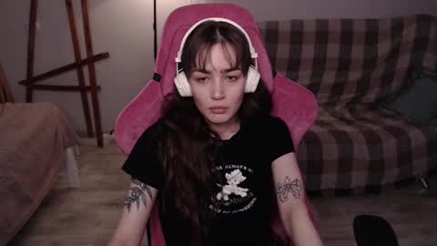 elisabeth online show from 11.24.25