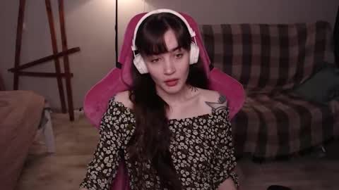 elisabeth online show from 11.25.25