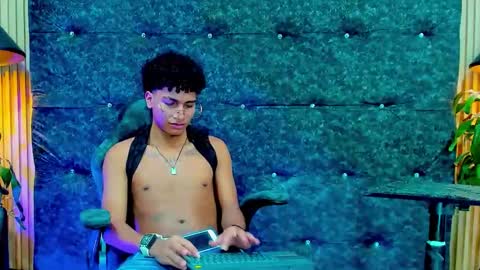 Snapshot of iaan_dalton_ chatting on 10.23.25 iaan_dalton_ online show from 10.23.25