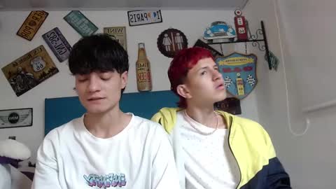 Snapshot of iam_lukas__ chatting on 11.16.25 iam_lukas__ online show from 11.16.25